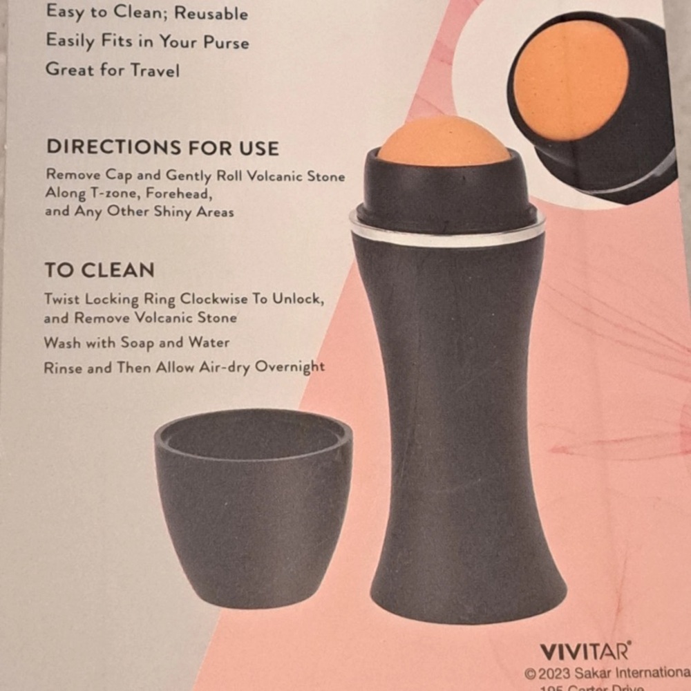 VIVASPA by Vivitar Volcanic Stone on the go Facial Roller Oil-Absorbing Roller. - Picture 7 of 7